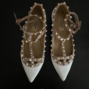 Kaitlyn Pan Rock Stud flats size 37